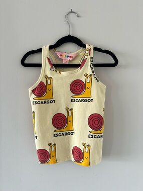 HUGO LOVES TIKI Girls' Yellow Escargot Graphic Tank Top